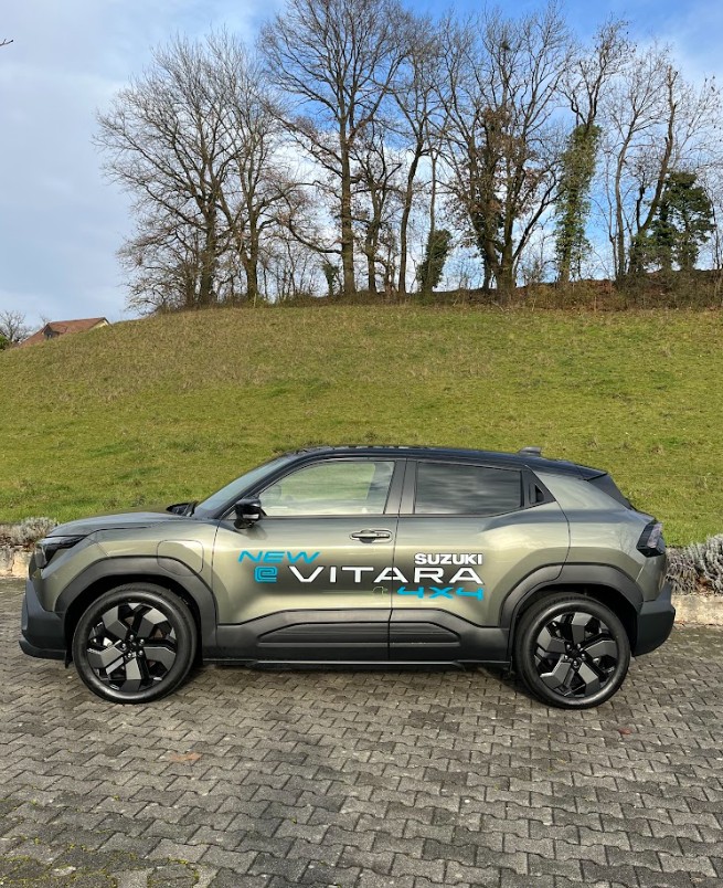Vollelektrischer SUZUKI: Der neue e Vitara